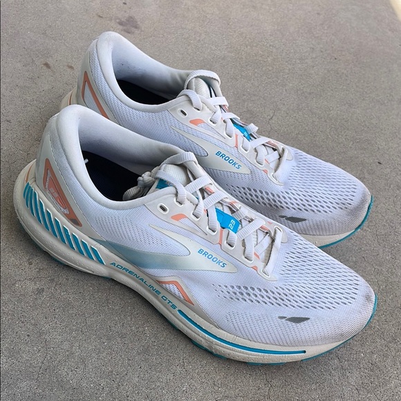 Brooks Shoes - 🤍 Brooks White Adrenaline GTS 23 - Women’s size 9.5
